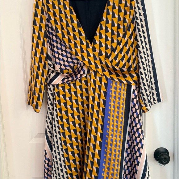 Silky Bar III Dress with slip under ! - Picture 5 of 7